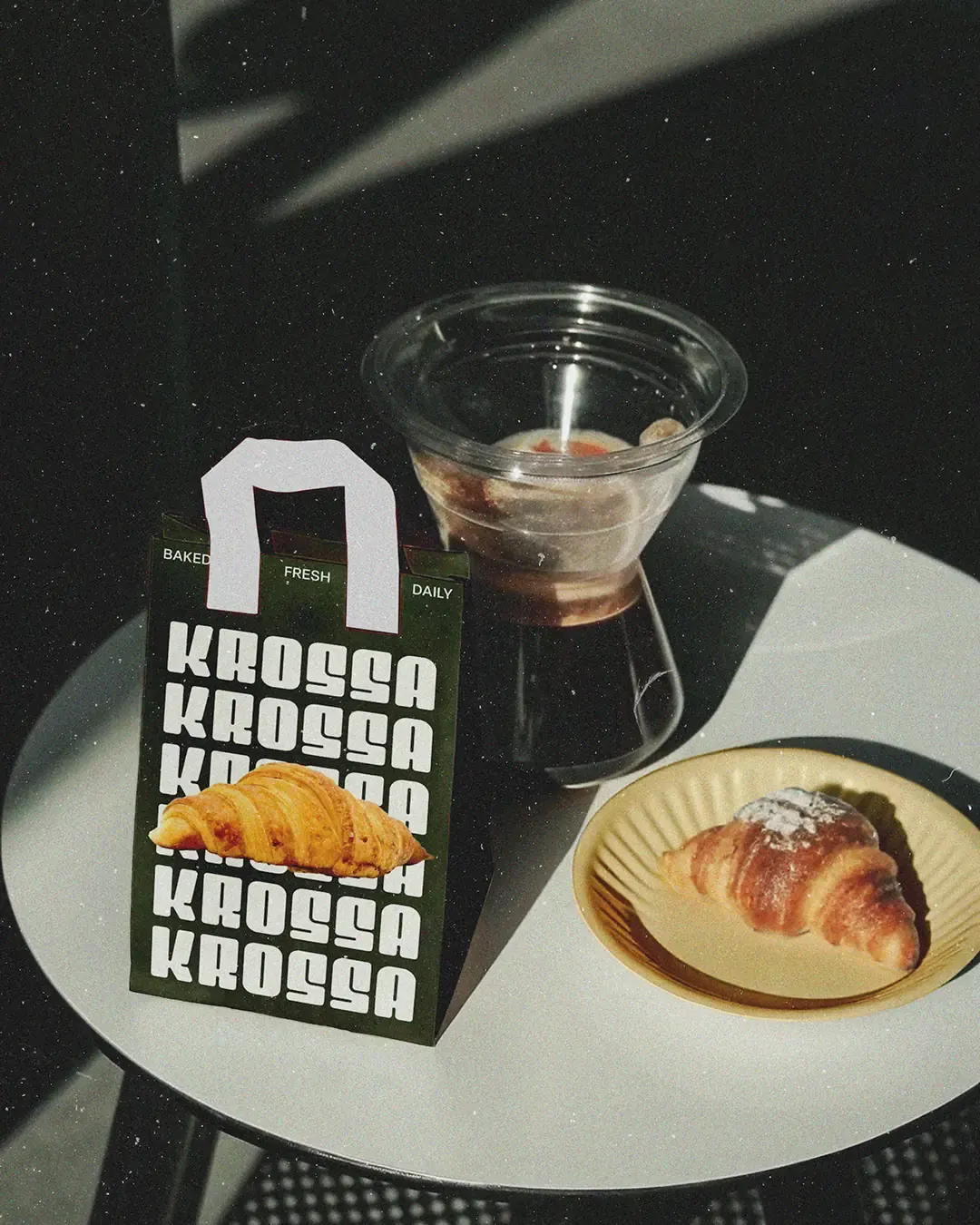 Krossa takeaway bag packaging and croissant